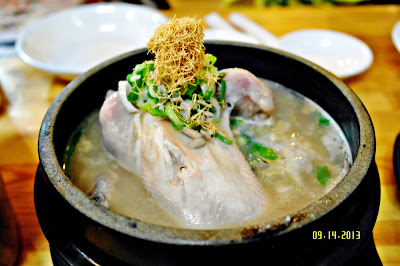 Must Eat Food in Seoul: Tosokchon Samgyetang | meheartsoul.blogspot.com