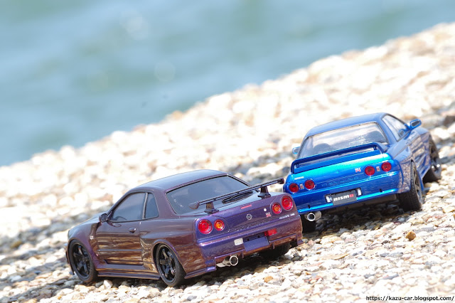 タミヤ 1/24 R32 GT-R ニスモカスタム 完成写真 ミッドナイトパープルⅢ仕様のR34 GT-Rと一緒に