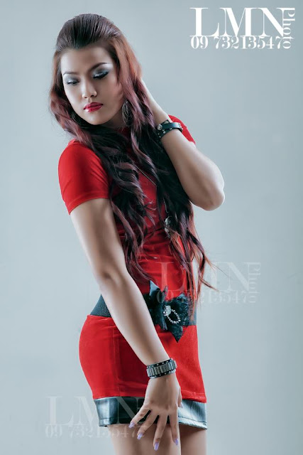 sexy red outfit ei chaw po