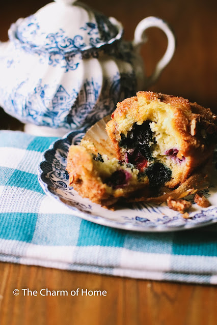 Cottage Kitchen: Blueberry Muffins