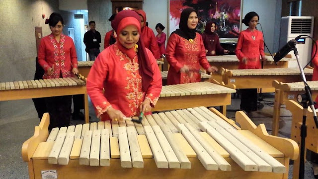  Pengertian  Musik  Ansambel Jenis Permainan Musik  Ansambel 