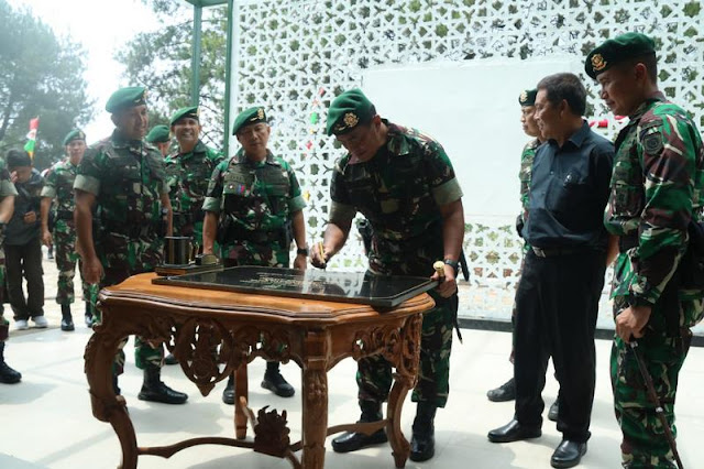 Pangdivif 1 Kostrad Resmikan Gedung Serbaguna Papandayan di Garut