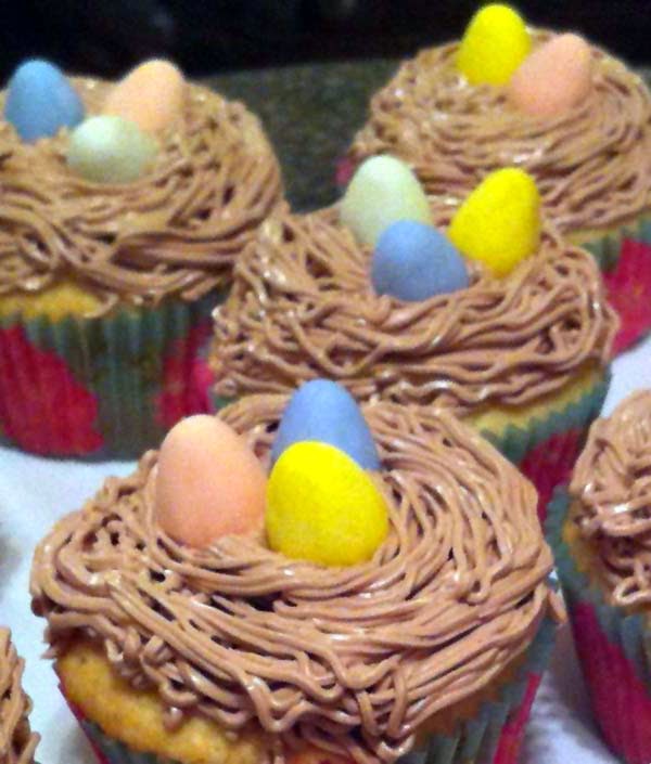 Easter Vanilla Cupcakes w/ Swiss Meringue Buttercream Frosting