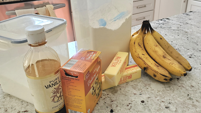 Vanilla, Baking Soda, Butter, Bananas, Flour, and Sugar
