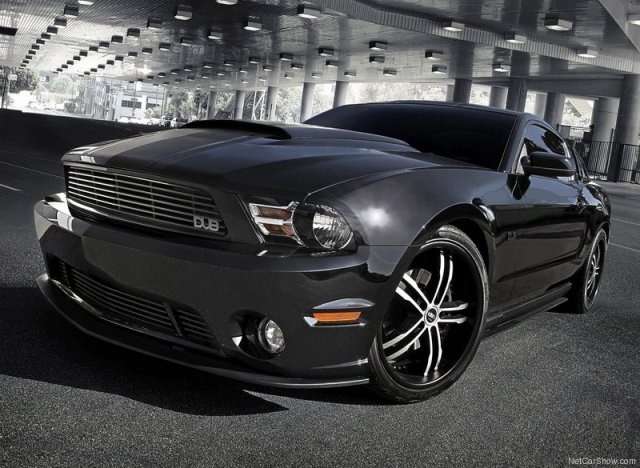 Ford Mustang Tuning 2011 Posted by ampun at 225 AM 