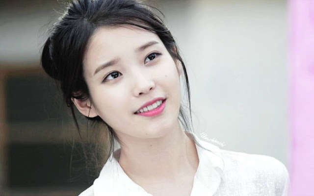 IU