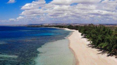 Pantai Puru Kambera di Kabupaten Sumba Timur, Provinsi Nusa Tenggara Timur