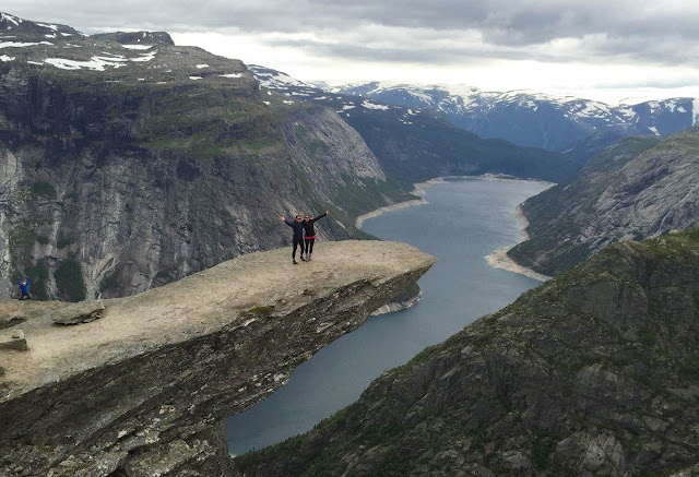 Trolltunga tip troll's tongue Norway