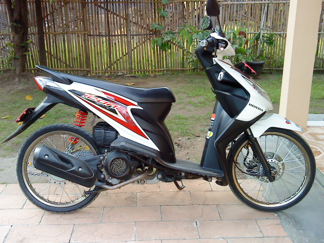 Honda Beat Modifikasi title=