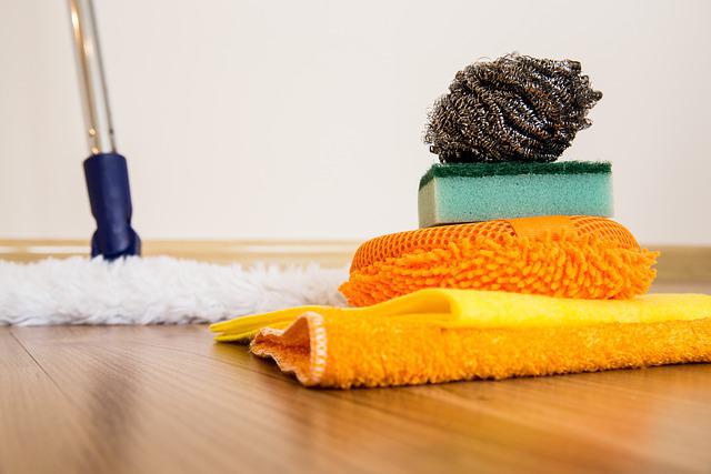 Be aware of the carcinogens in household cleaning products