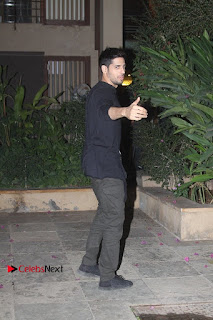 Shahid Kapoor Birthday Celetion Pos  0031.jpg