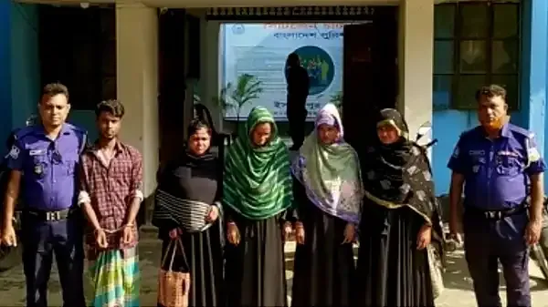 ইসলামপুরে স্বর্ণালঙ্কার চুরি চক্রের চার নারী সদস্য আটক