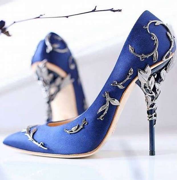 Welche Schuhe Zum Blauen Kleid