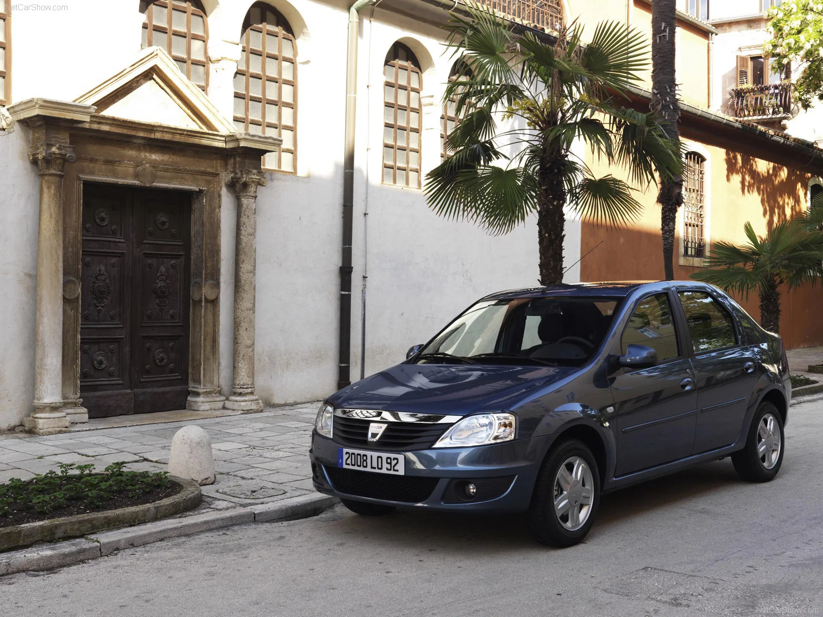 Hình ảnh xe ô tô Dacia Logan 2009 & nội ngoại thất