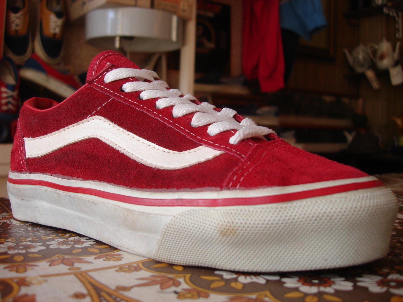 vintage VANS solid red suede OLD SKOOL style #36 off the wall MADE IN