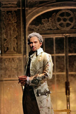 Mariusz Kwiecień (Count Almaviva) in Act III of Le Nozze di Figaro, sets and costumes by Paul Brown, Santa Fe Opera, 2008 (photo © Ken Howard)