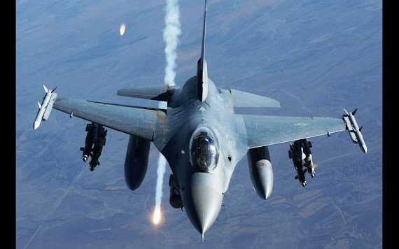 wallpaper pesawat tempur F16, gambar pesawat tempur