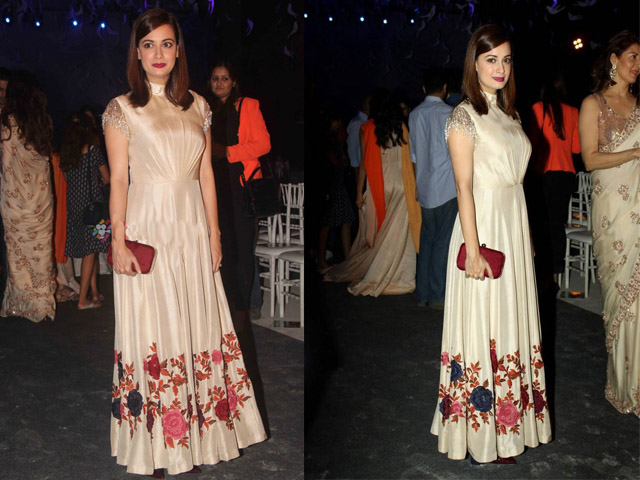 Dia Mirza in Off White Gown at Lakme Fashion Week 2016