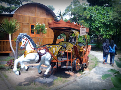  Taman Abhirama terletak di tempat Pagerwojo TAMAN ABHIRAMA SIDOARJO