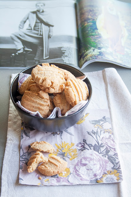 Biscotti con farina di arachidi gluten-free