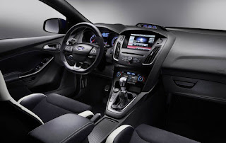 2016 Ford Focus Hatchback Interior