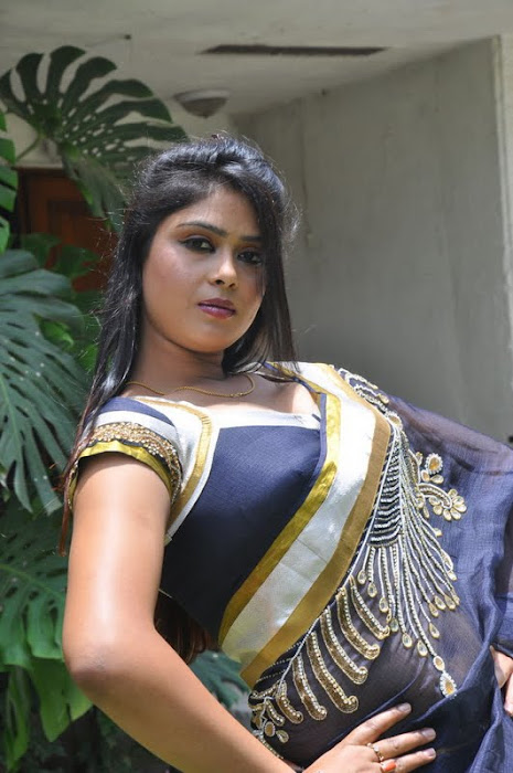 model deepa new saree actress pics