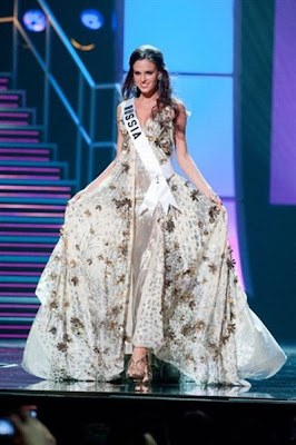 Mexican Ximena Navarrete received the title of Miss Universe 2010  Seen On www.coolpicturegallery.net