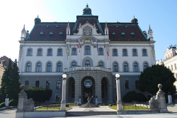 ljubljana place congrès Kongresni Trg