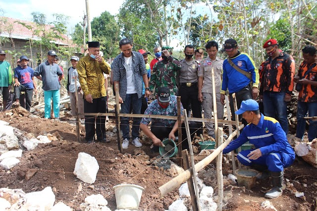 Peletakan Batu Pertama :Giat Bedah Rumah Mas Edo Saputra Penyandang Lumpuh Sejak Kelas 2 SD