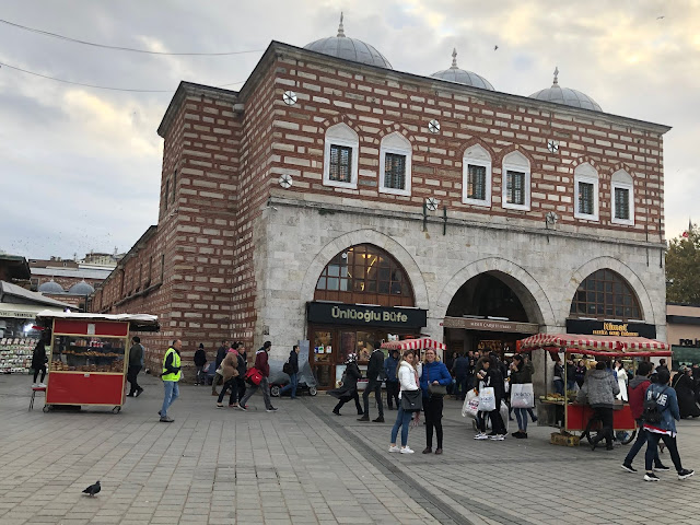 https://golgegezgin.blogspot.com/2019/12/travel-istanbul-19-fatih-msr-carss.html