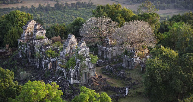 Phnom Bok Beng Mealea Cycling tour