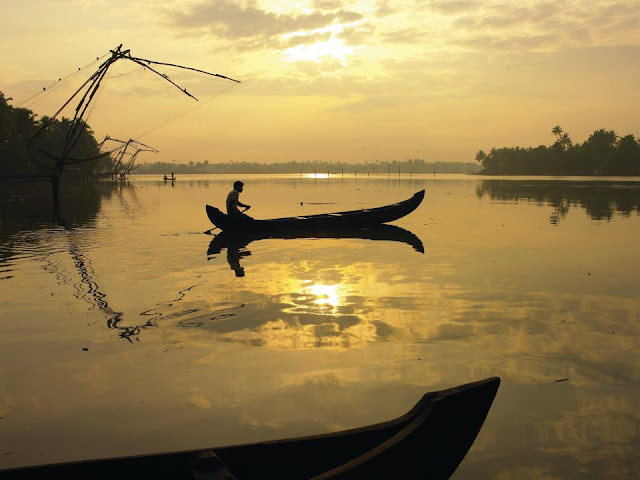 The serene backwaters of Kumbalangi, Kerala