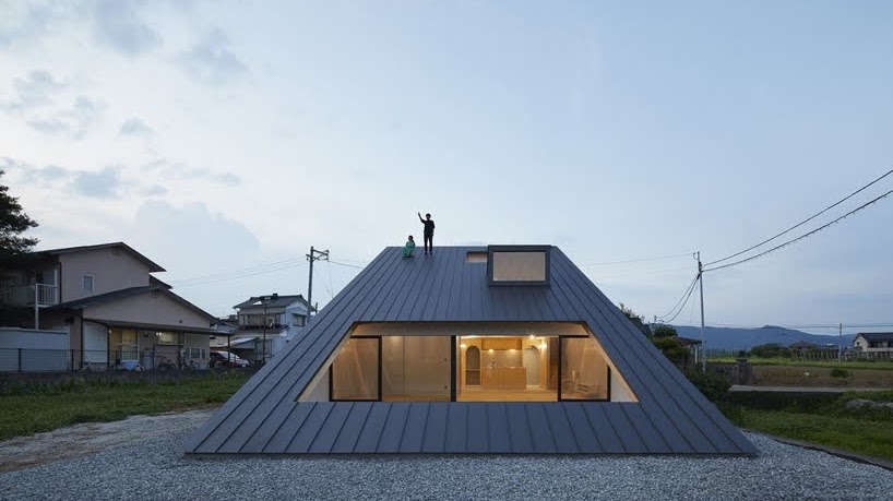 Casa en Usuki por Kenta Eto Architects