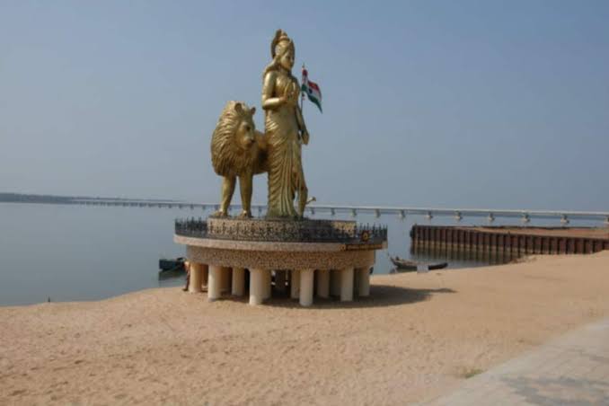 Yanam in hindi