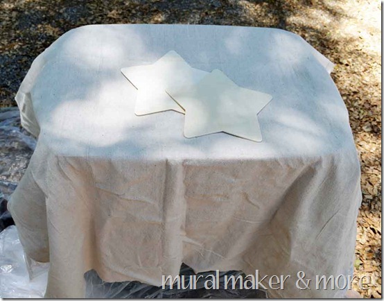 spray-paint-pillow-2