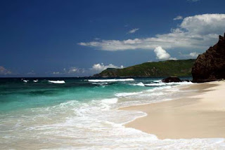 Pantai Terindah di Indonesia