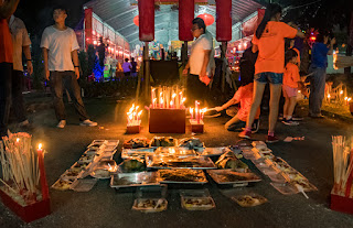 food offering for hungry ghost