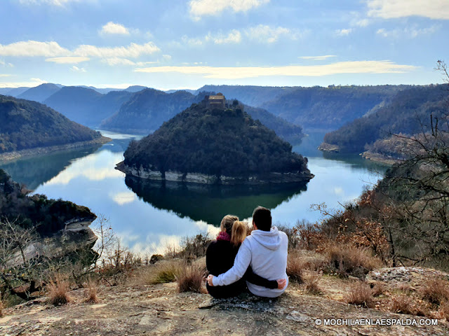 ENTREVISTA VIAJERA 42 MOCHILA EN LA ESPALDA CON LEILA Y FONS