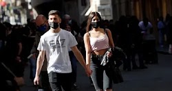 Την απόφαση να σταματήσει το μέτρο της υποχρεωτικής μασκοφορίας σε εξωτερικούς χώρους πήραν οι «ειδικοί» που συνεδριάζουν από το πρωί. Όπως ...