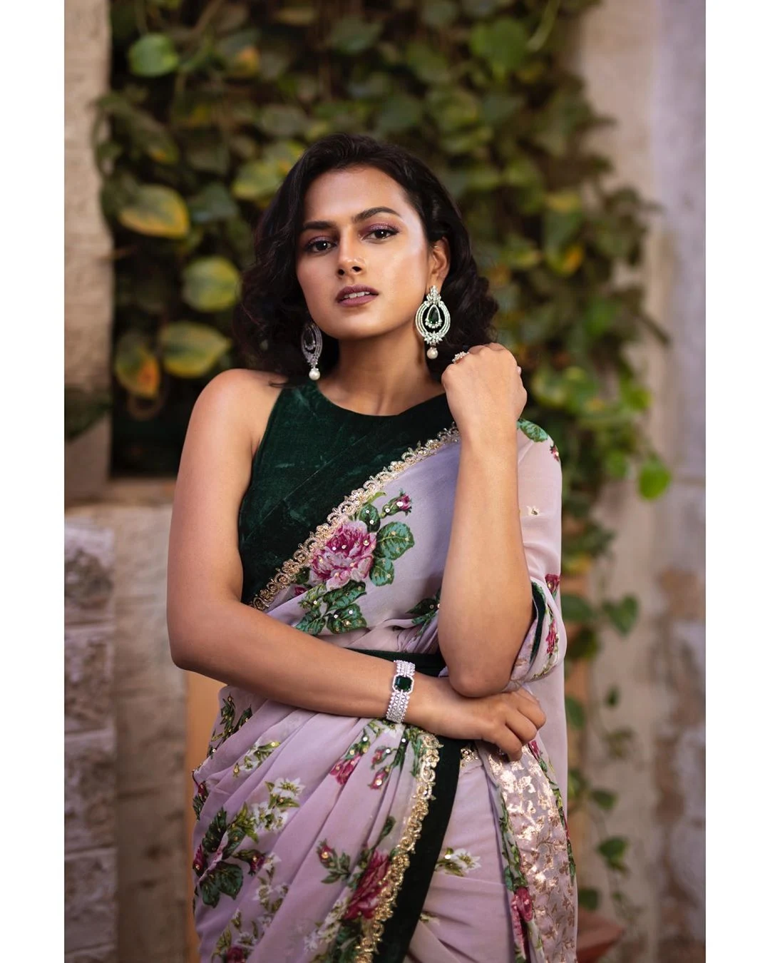 Actress Shraddha Srinath Beautiful Saree Pics