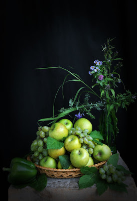 Manzanas y uvas - Grapes and apples