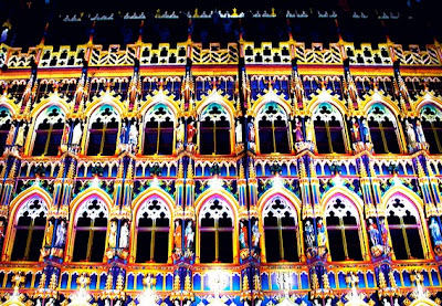 Ayuntamiento City Hall Leuven Lovaina iluminado