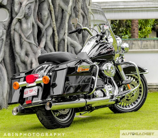 Harley Davidson Road King Rear and side view
