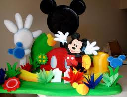 CENTRO DE MESA DE MICKEY MOUSE http://decoracionesparafiestasinfantiles.blogspot.com/