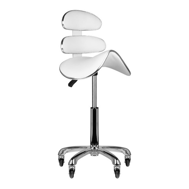 Your salon stool with wheels