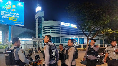 Guna Mencegah Gangguan Kamtibmas, Polres Cilegon Bersama Polsek Jajaran Laksanakan Blue Light Patrol