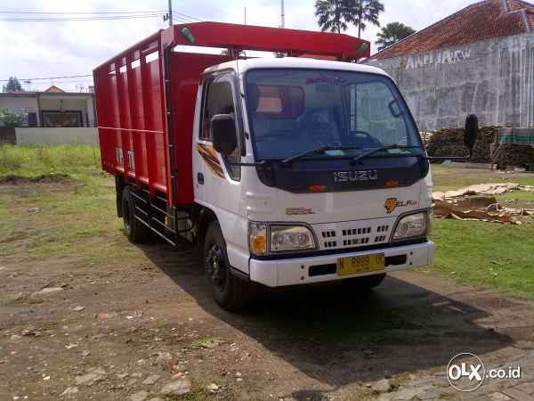  Isuzu  Elf  125 Ps Harimau Truck Bekas  Barang Second 