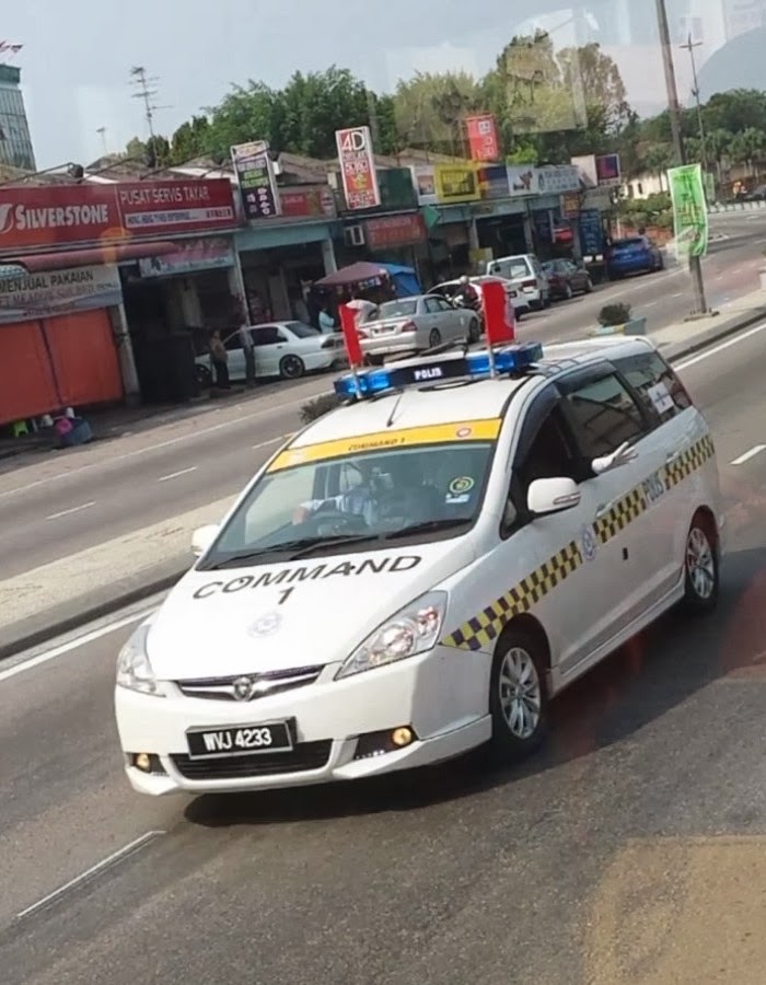 Proton Exora Police Car Commad 1