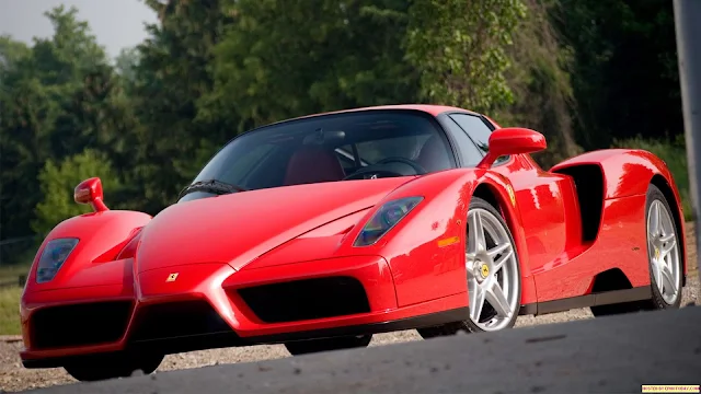 Ferrari Enzo features and perfomance