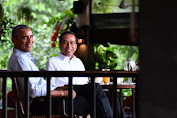 Dengan Suguhan Teh dan Bakso, Presiden Jokowi Terima Obama di Kebun Raya Bogor